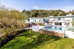 Large Contemporary Home In St Brelades Bay With Sea Views 
