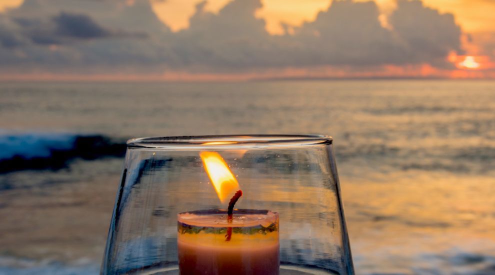 Islanders invited to remember loved ones at candlelit beach gathering