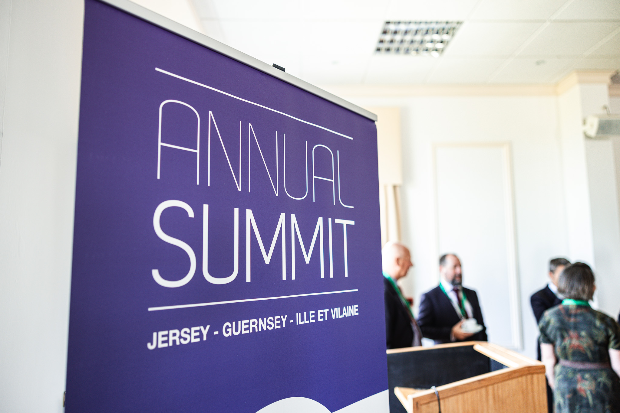 Annual_summit_gov_jersey.jpg