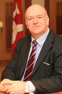 howard-quayle-chief-minister_218x327.jpg