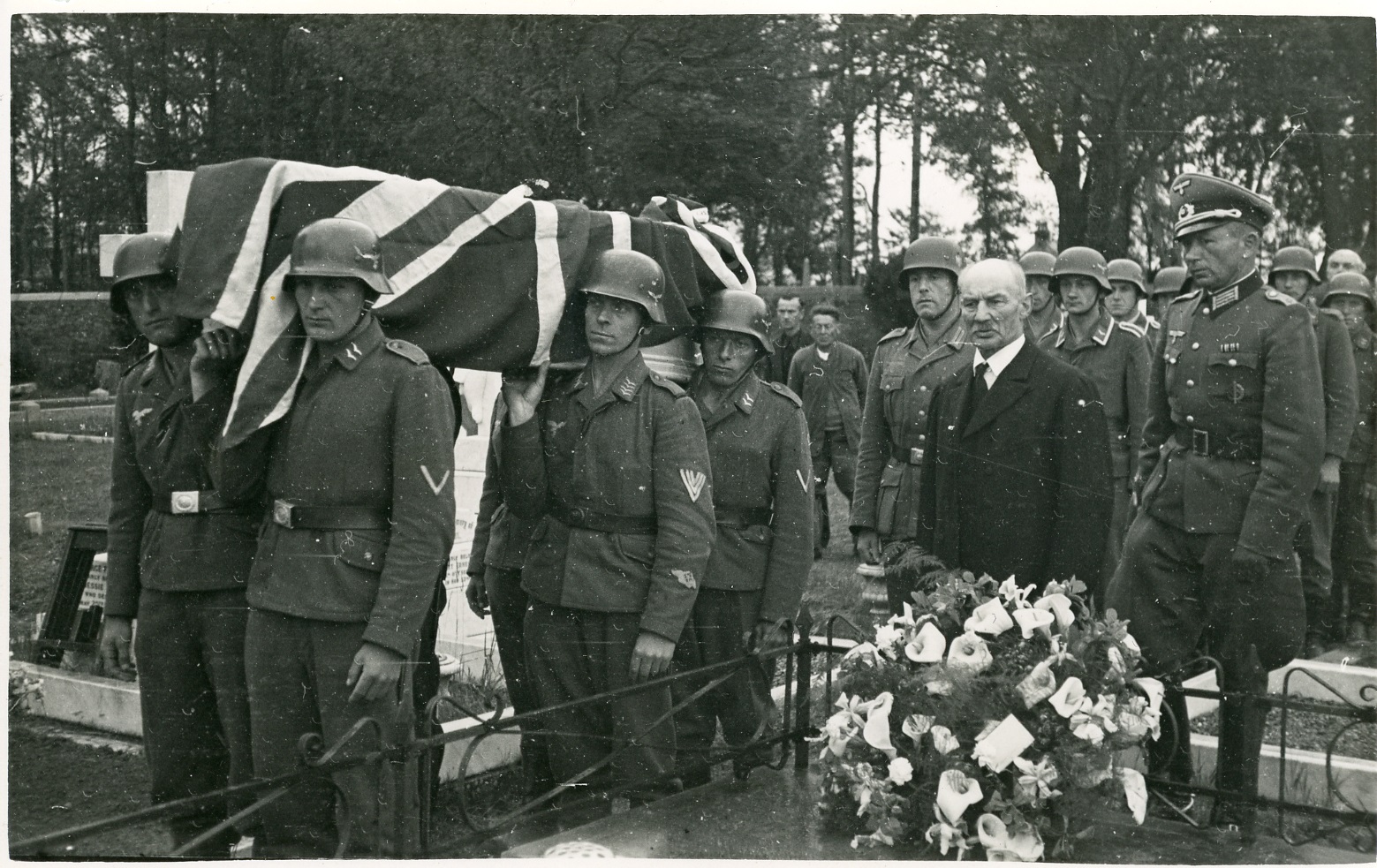 Photo_by_Scotts_taken_in_June_1943_of_the_funeral_at_Mont__LAbb_Cemetery_of_two_RAF_servicemen_who_had_been_shot_down_over_the_Island_Jersey_Heritage.jpg