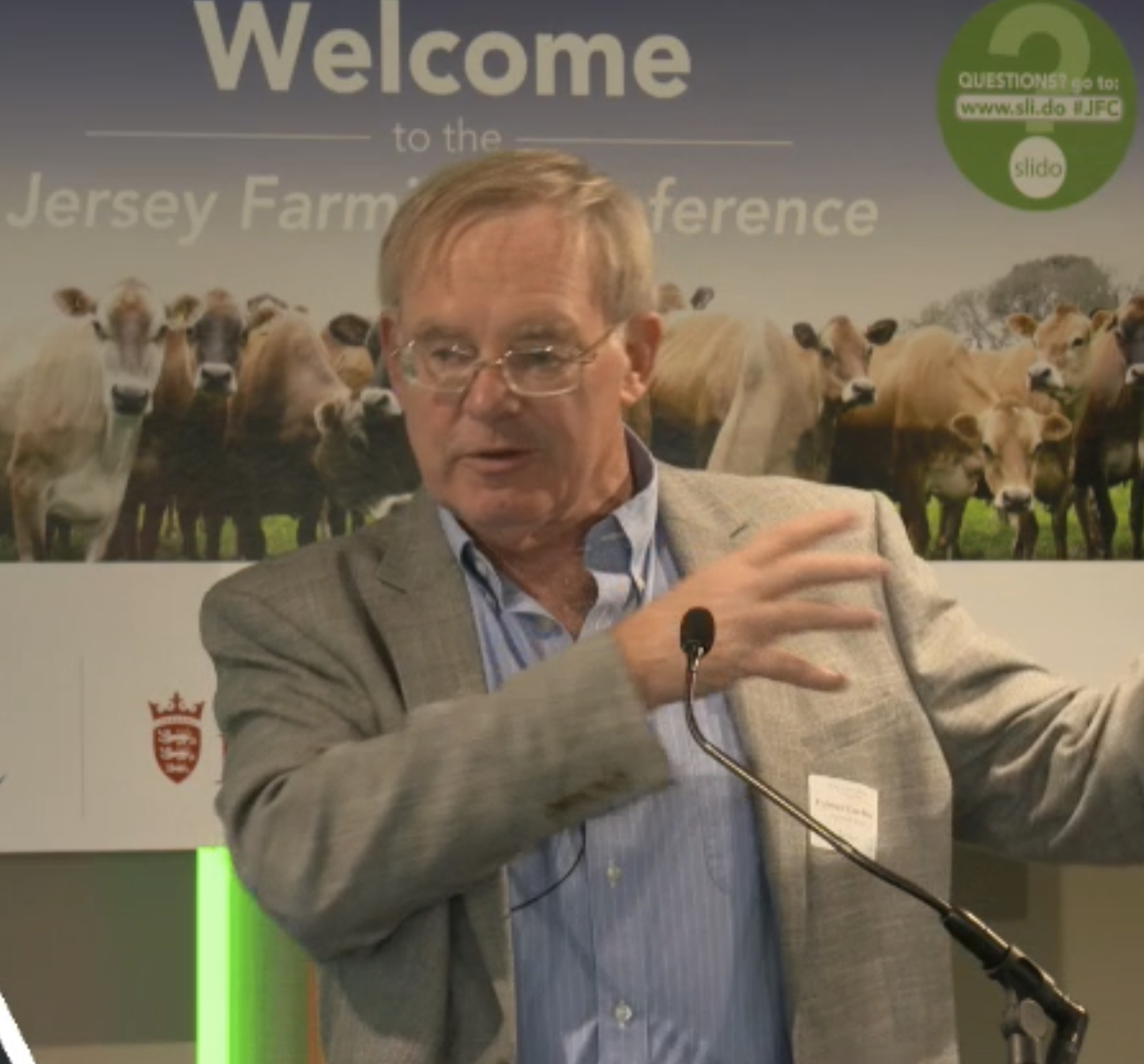 Dr Euan Nisbet Farming conference.jpg