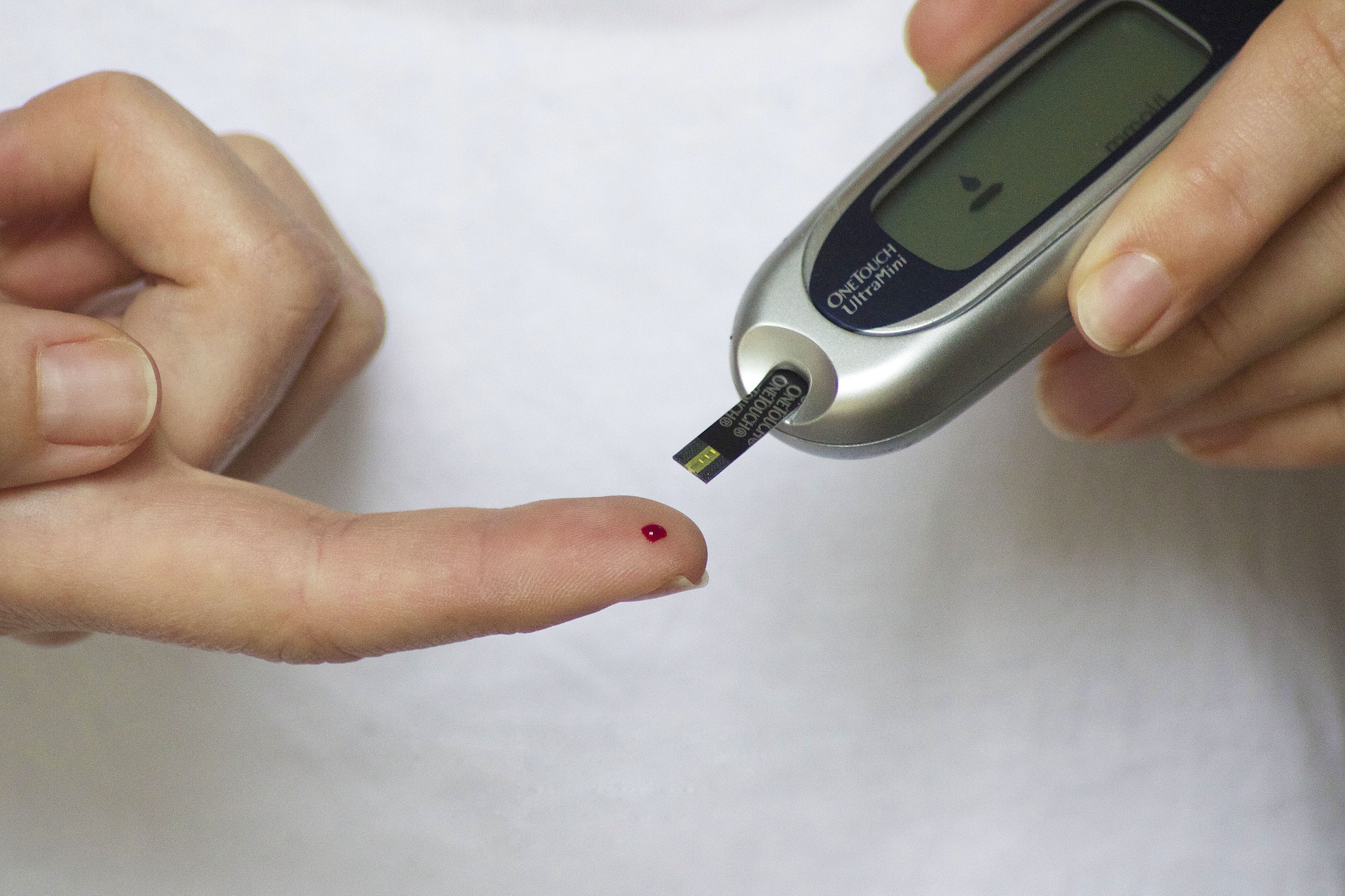 diabetes finger prick testing