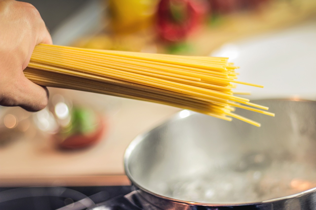 spaghetti-cooking.jpg