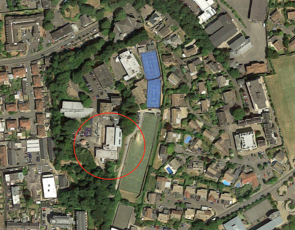 Beaulieu School from above (Google Maps)