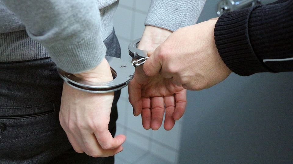 handcuffs_crime_offender_arrest_criminal.jpg