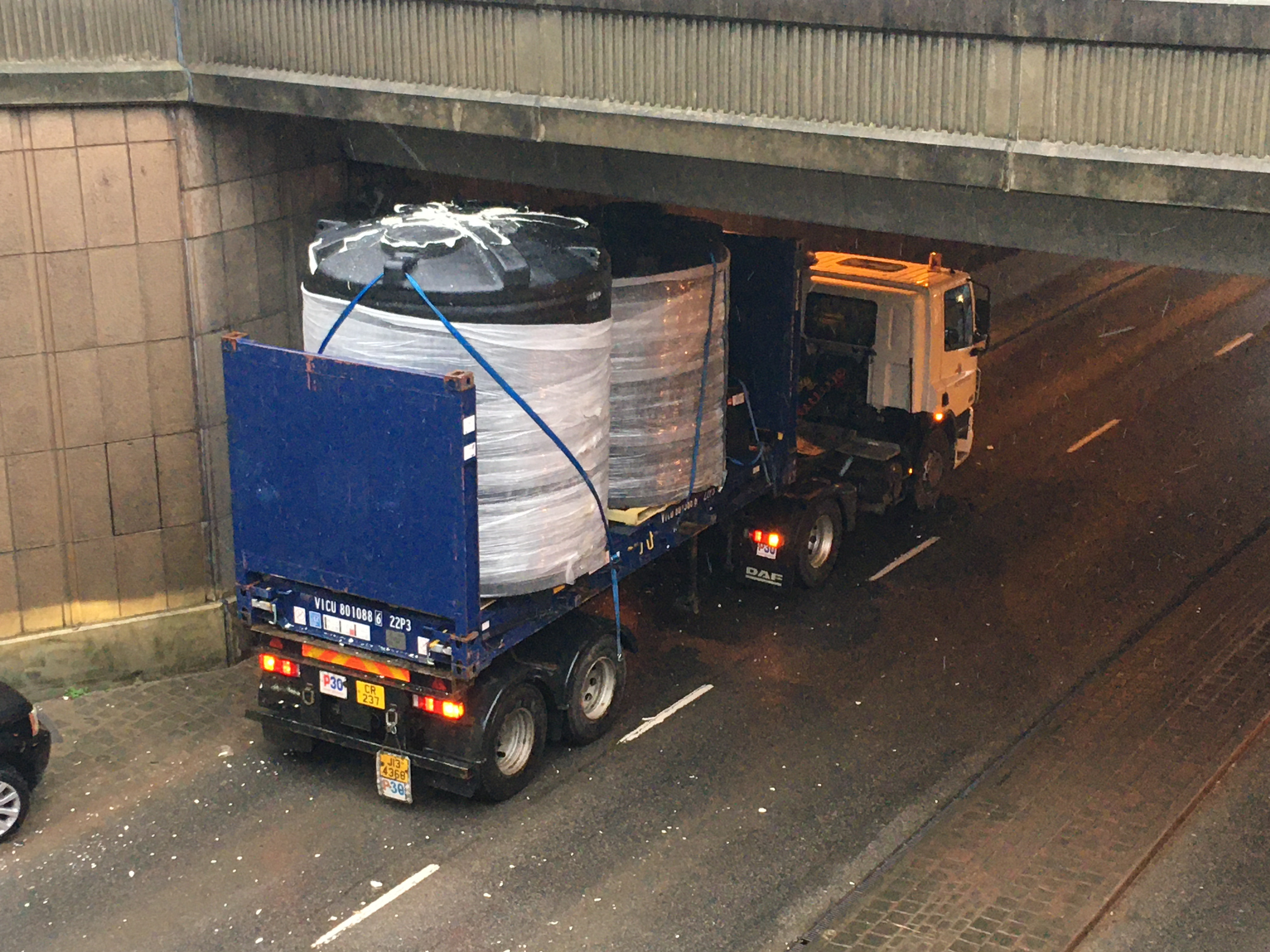 Lorry load accident underpass.jpeg