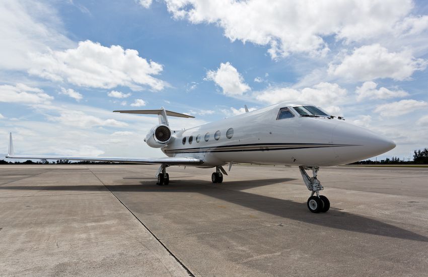 Ministers moving forward with 'carbon tax' for private jets