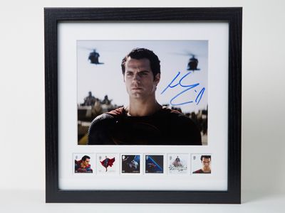 Rare treat for Henry Cavill fans this Christmas