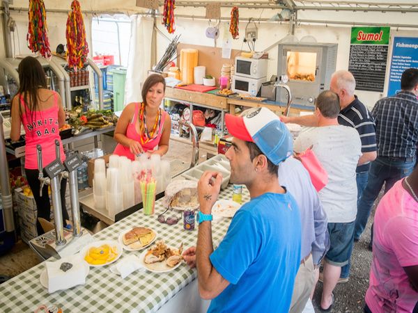 Thousands flock to Portuguese food fair