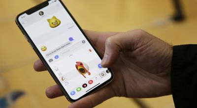 Karaoke Animoji might be the best thing about the iPhone X