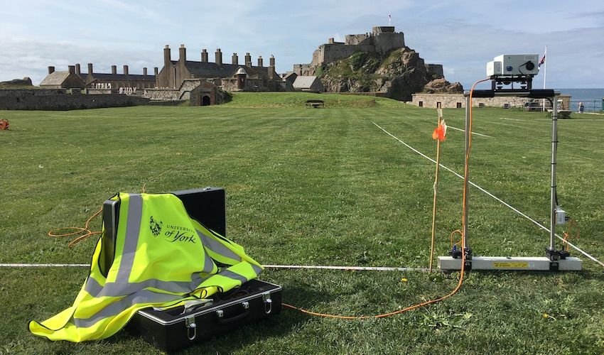 Archaeologists to share secrets of castle dig findings