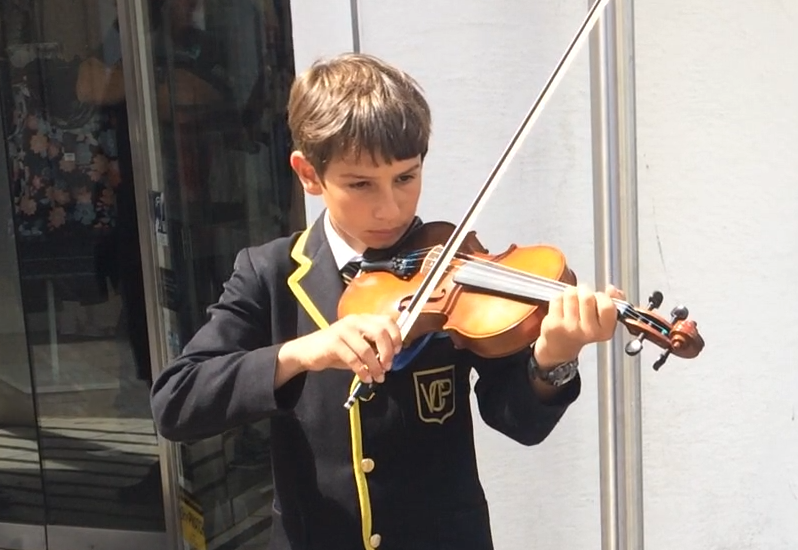VIDEO: Youngest busker hits the right note