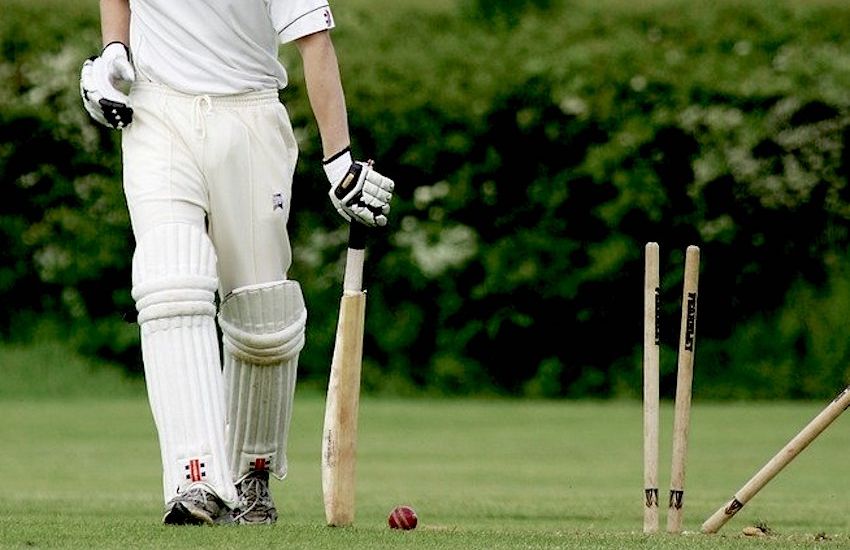Cricket team sanctioned for walk-off