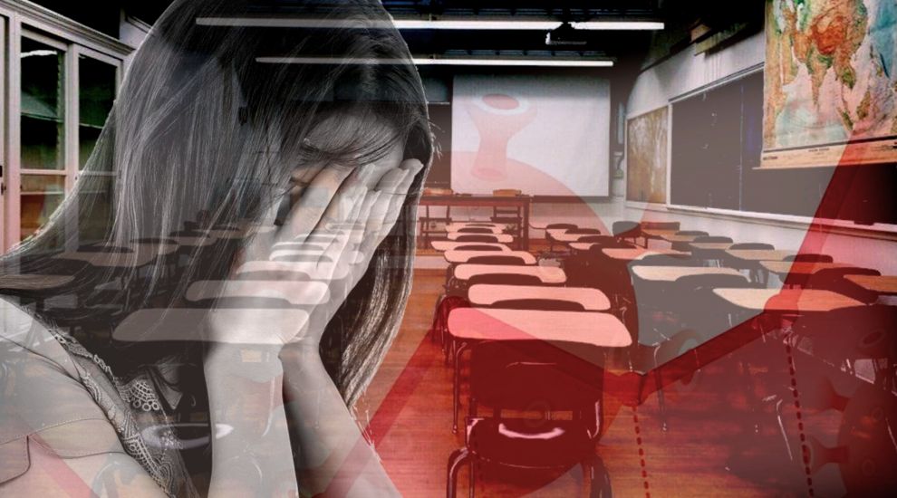 Teachers “frightened” of working in enclosed spaces with large classes