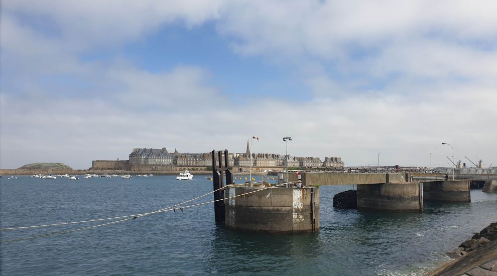 WATCH: Jersey boat blocked in Saint Malo fishing protest