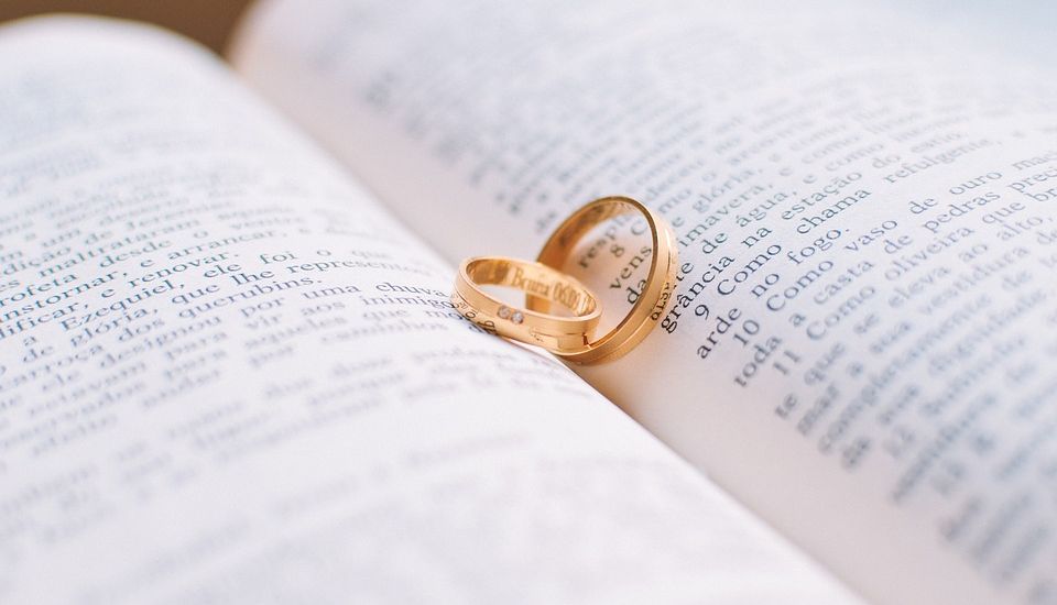 Government urged to open civil partnerships to all