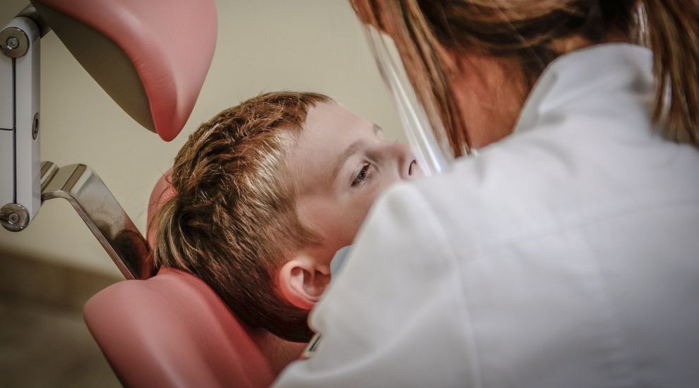New dental scheme aims to halve kids' waiting lists