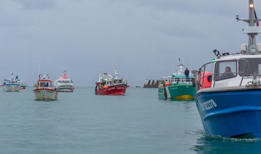 Jersey awaits French reaction after fishing licence decision