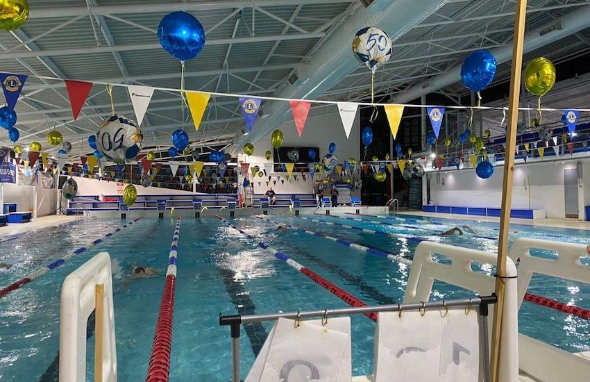 2,500 swimmers get ready to swim for charity