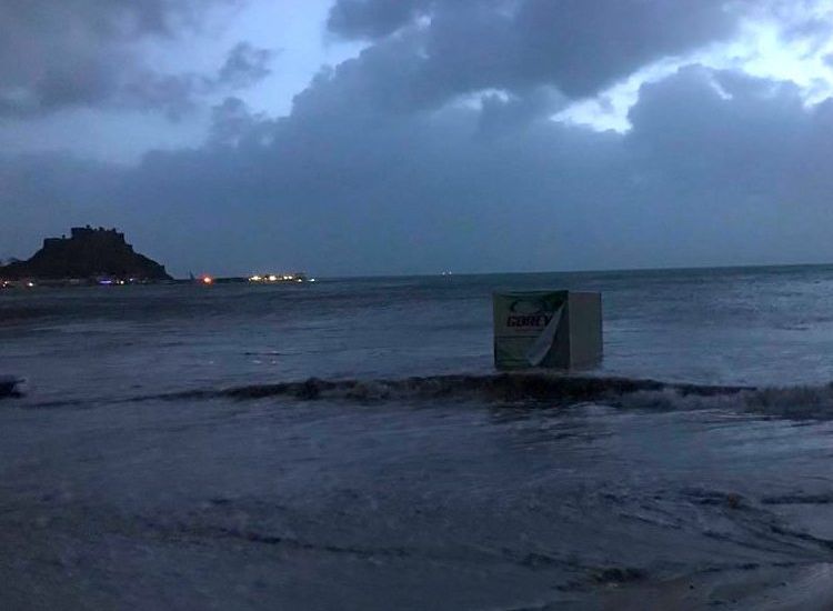 Extreme weather sweeps beach kiosk out to sea