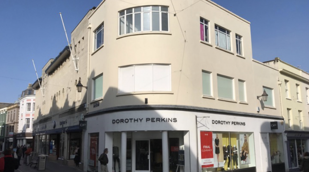 Plans to refurbish former Dorothy Perkins store