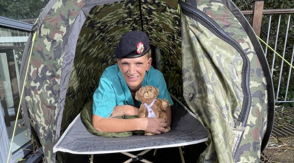 Former soldier sets up 'army camp' to raise Poppy Appeal funds