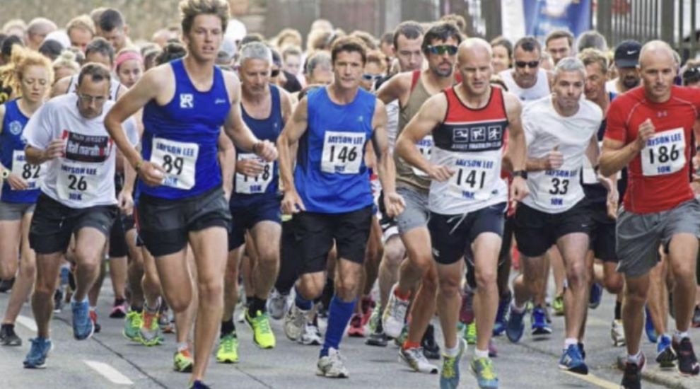 Runners hit the streets for Hospice