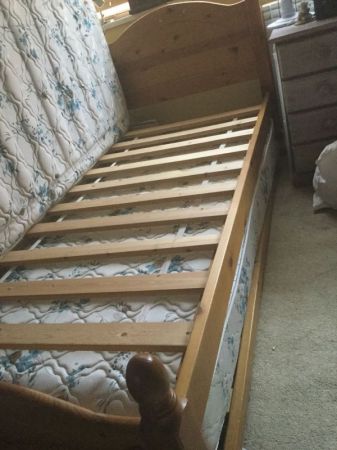 Single bed with guest bed 