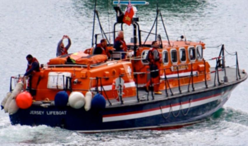 Independent investigation after JLA lifeboat hits rocks