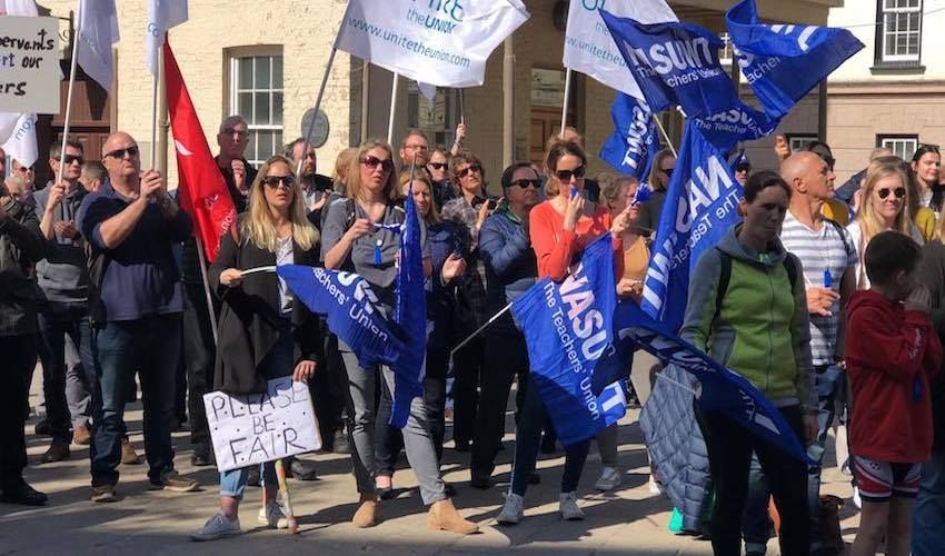 End to teacher dispute in sight as second union agrees deal