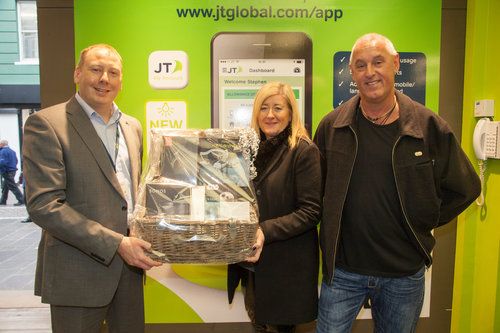 JT celebrate their millionth subscriber