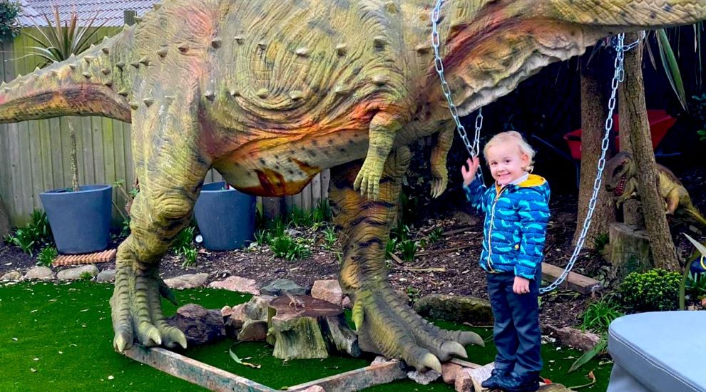 Dad aims to make viral dino roar