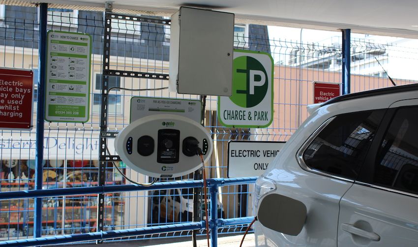 Parking discounts extended for a year for electric vehicles