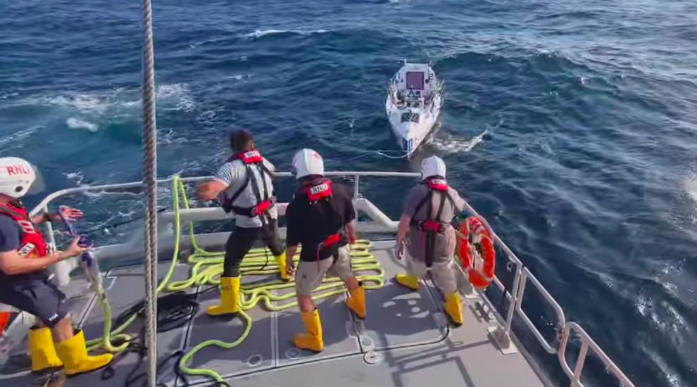 WATCH: Shock lesson in rough seas for rowers hoping to cross Atlantic