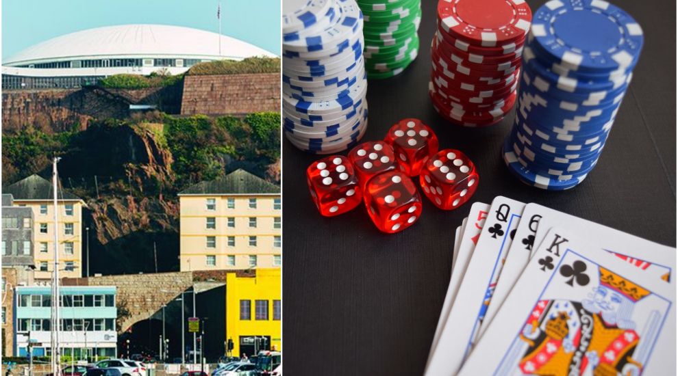 FOCUS: Casino and hotel Fort plans met with a public shrug