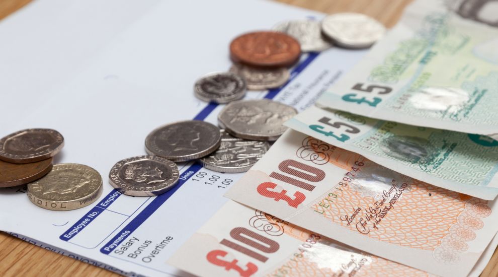 Not “feasible or desirable” to officially introduce Living Wage in Jersey, says report