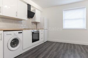 Recently Renovated One Bedroom Flat 