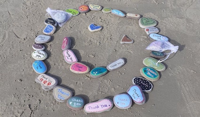 Artist gifts ‘pebbles with a purpose’