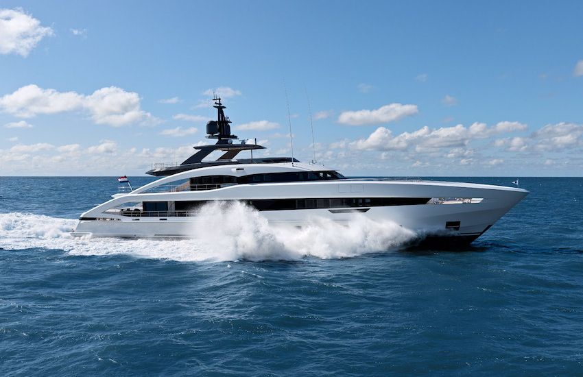 Abramovich yacht 