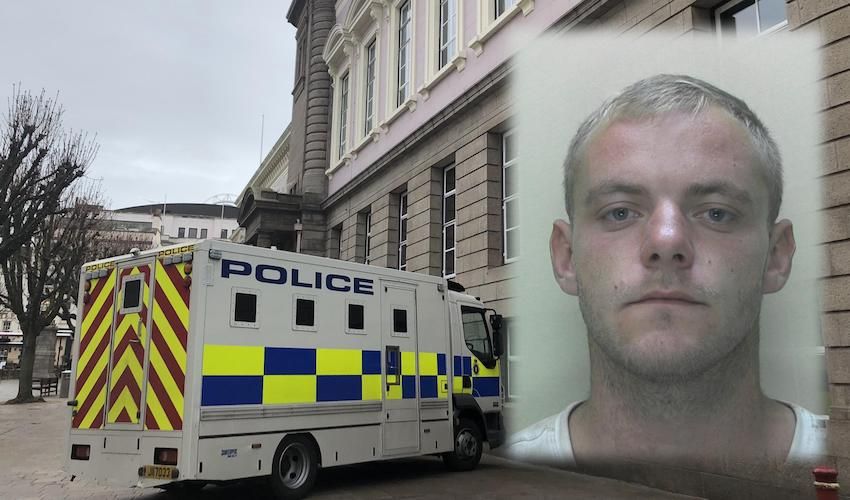 “Social” dealer jailed for £35k of drugs
