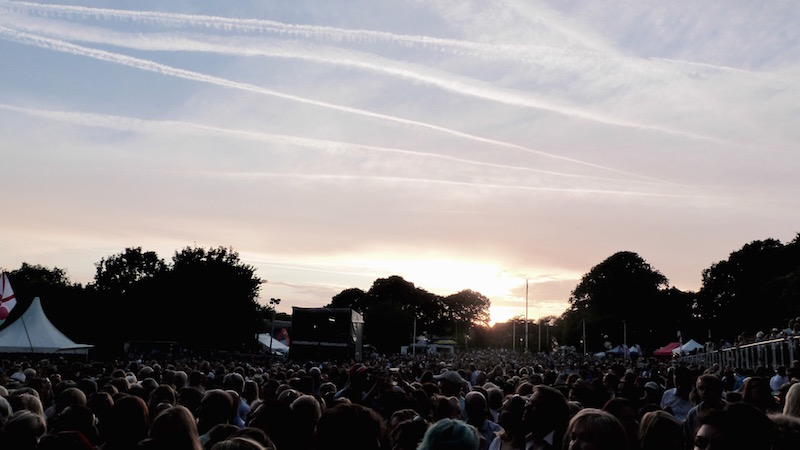 Crowd.jpg