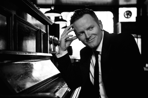 Joe_Stilgoe_piano.jpg