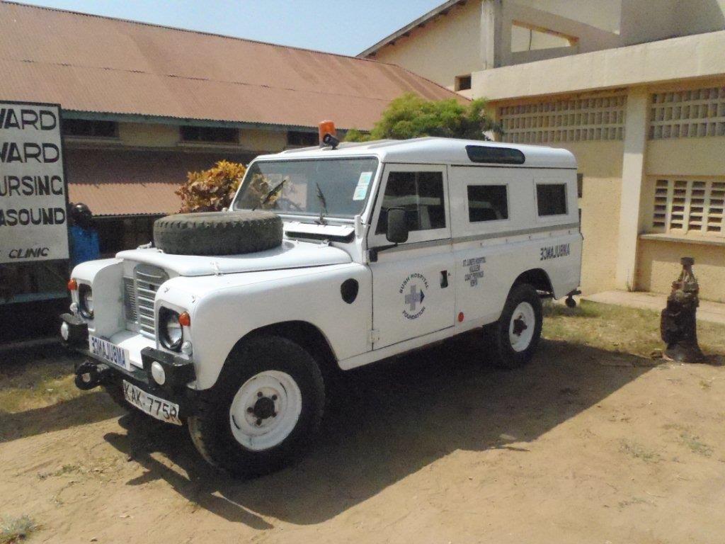 bush hospital foundation BHF_land rover_at_kaloleni.jpg