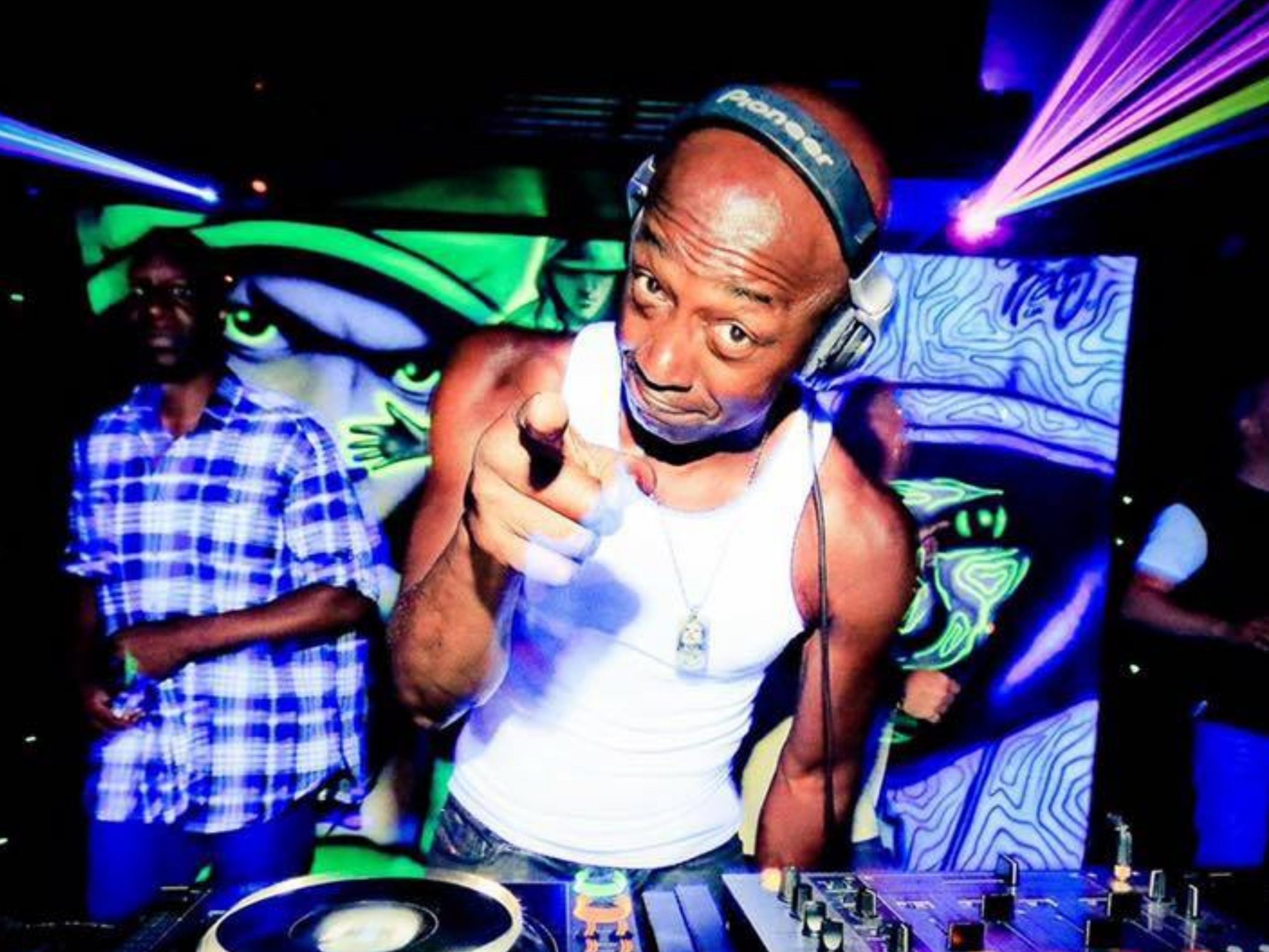 Biko Bangs DJ