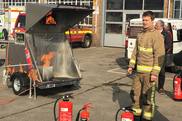 fire002.jpg