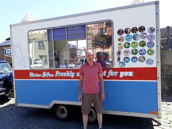 Ice_cream_van.jpg