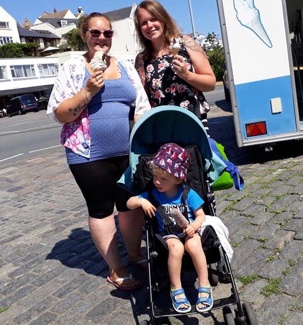 Kelly_Prigent_Claire_Moncrieff_.jpg