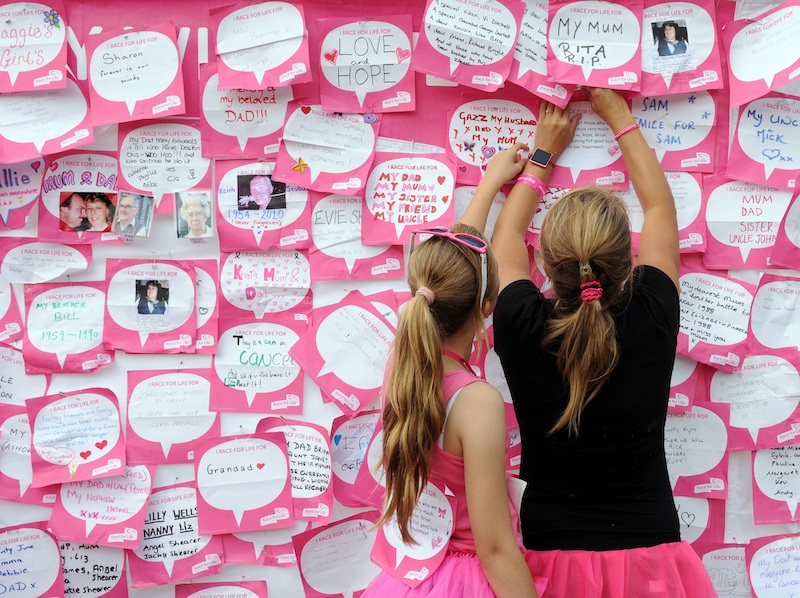 RaceforLifeBackSigns01.jpg