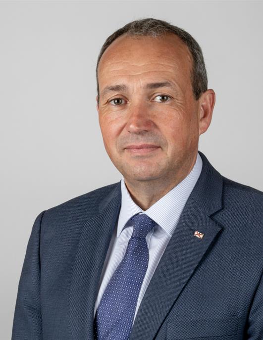 lyndon-farnham.jpg